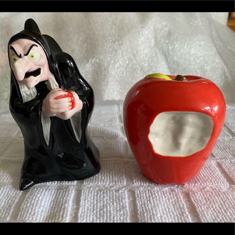 Wicked witch and apple salt and pepper shakers